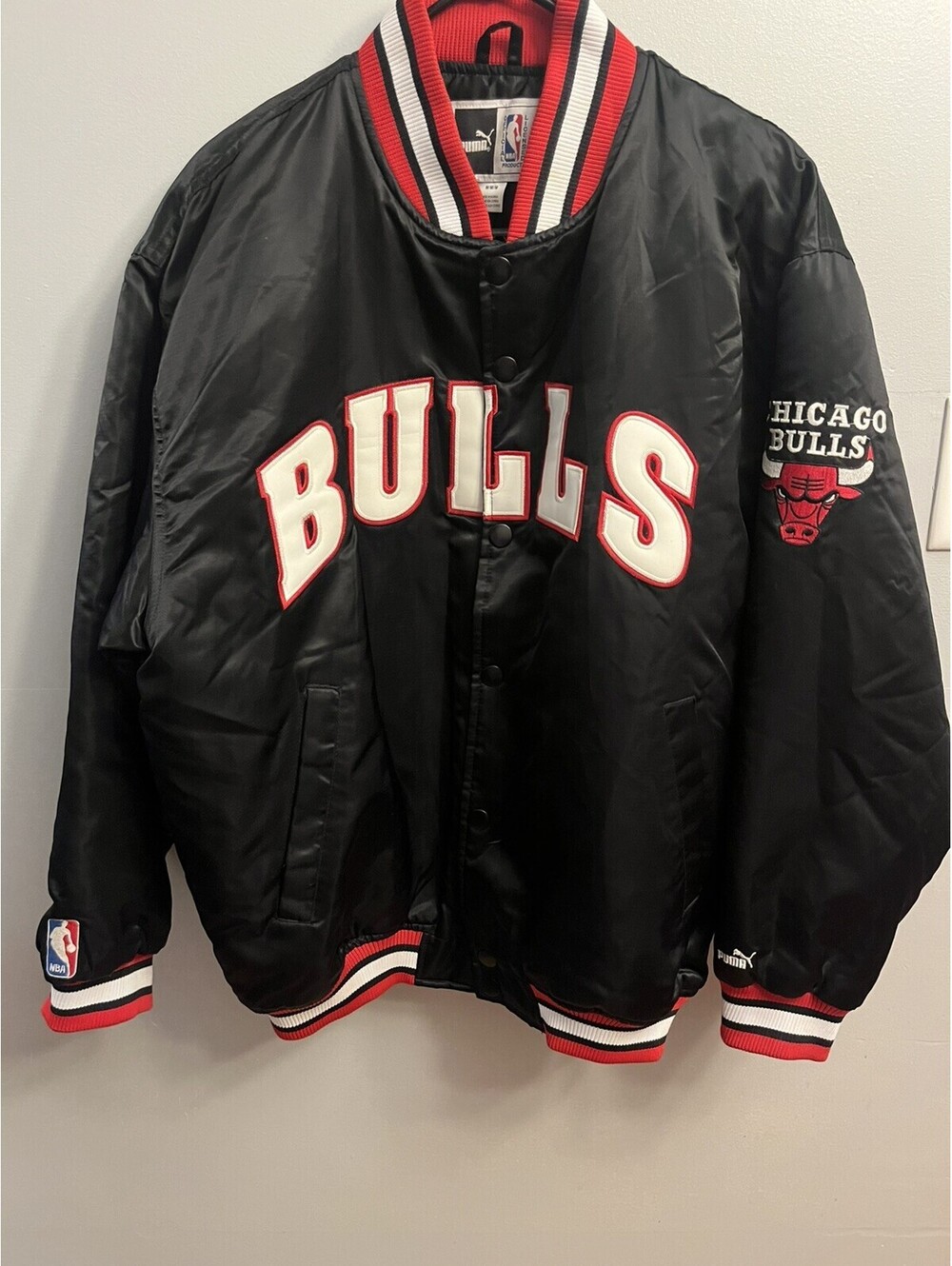 Chicago Bulls Puma Mens Satin Jacket Black Snap Button Front Embroidered Logo M
